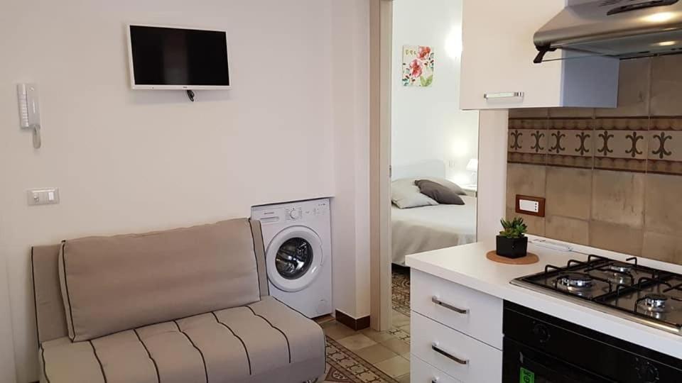 De Meo Guest House Castellammare del Golfo Exterior photo
